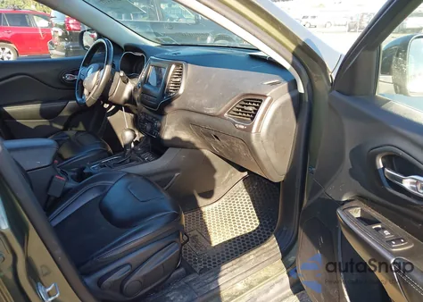 2019 Jeep Cherokee Latitude Plus 4X4 из США, поврежденный, VIN 1C4PJMLB7KD342492